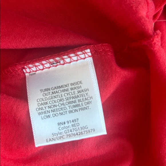 “Who Needs Santa When You Have Grandma” Christmas T-Shirt – Red – Size Small - Picture 5 of 5